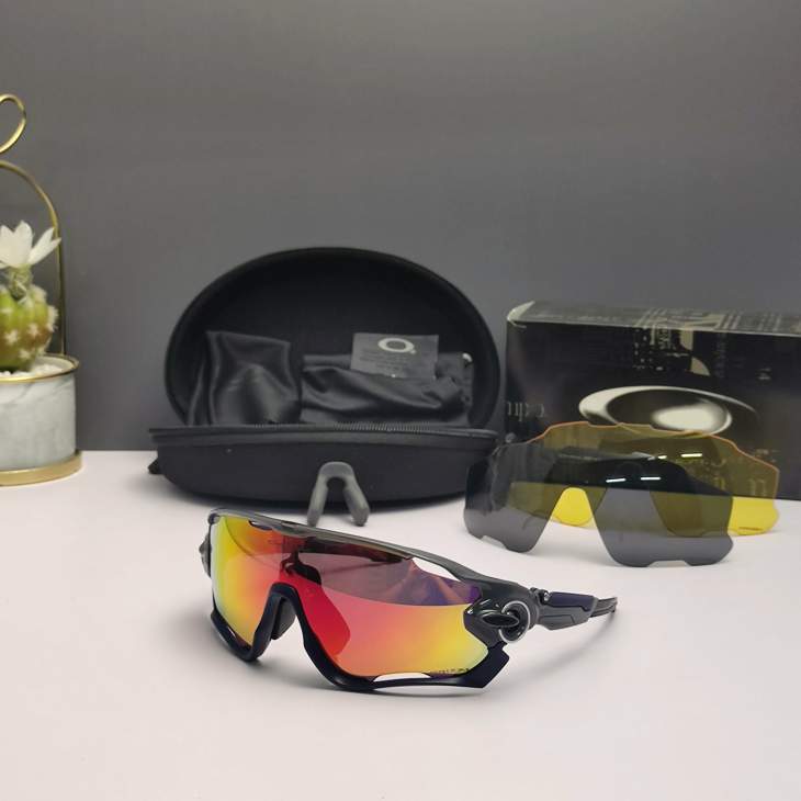 Picture of Oakley Sunglasses _SKUfw66124570fw